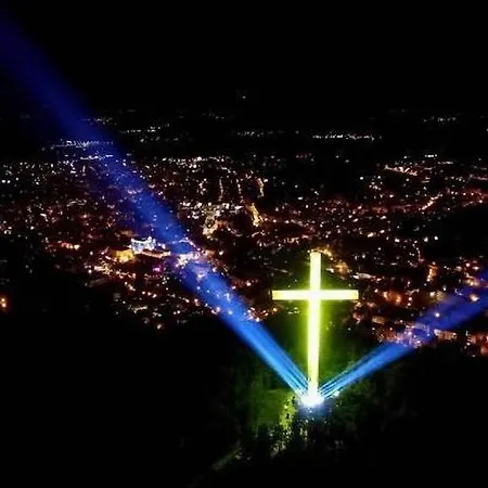 Comfy & Chic , Swu , Free Parking Апартаменты *