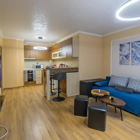 Comfy & Chic , Swu , Free Parking *