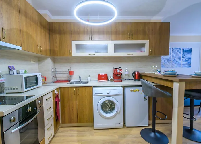 Comfy & Chic , Swu , Free Parking *